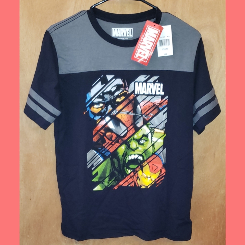 NWT Marvel Boys T-Shirt Size: Large (14/16)